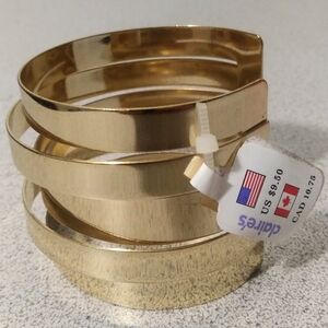 BRAND NEW - Beautiful Women's Gold Cuff Bracelet